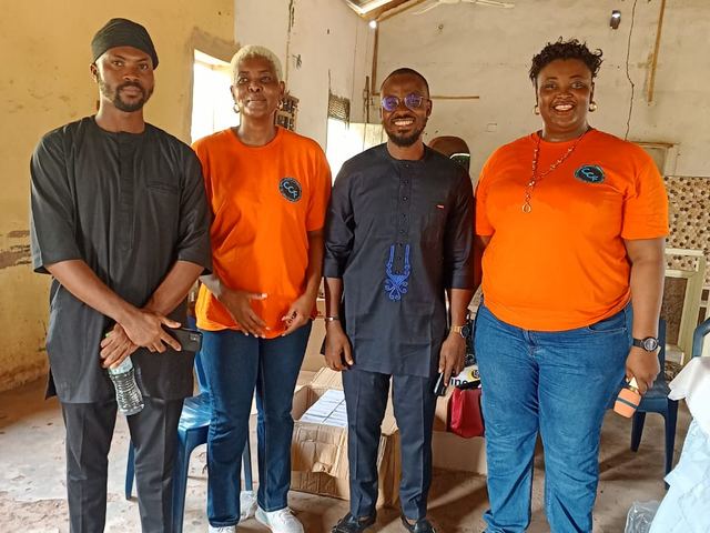 Volunteers and partners who made the outreach possible.